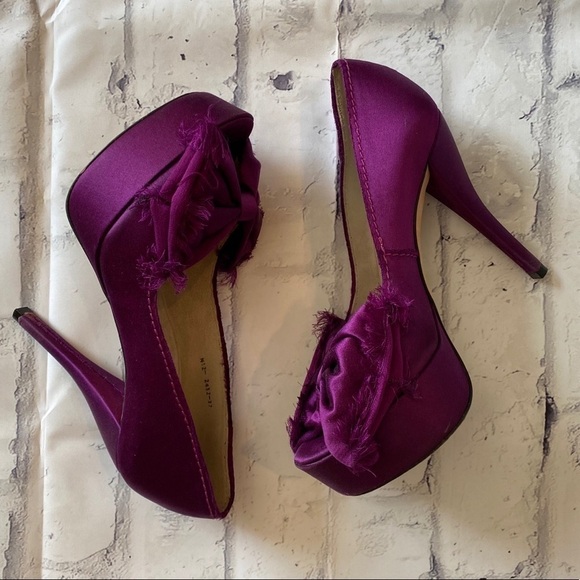 Purple bow satin peep toe pumps Pedro Garcia Beverly platform heels size 37 - Picture 1 of 11